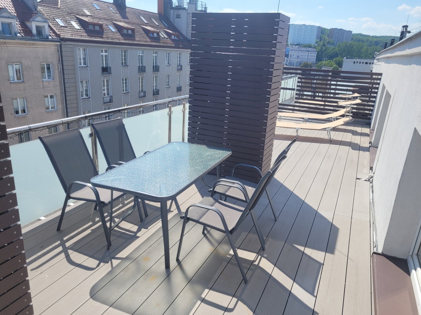 Apartament Deluxe 42m - słoneczny taras 40m na 5 piętrze na dachu budynku
