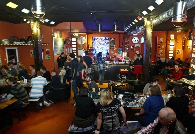 Chopper Bar & Grill Wrocław kontakt, telefon, ceny, opinie. Meteor