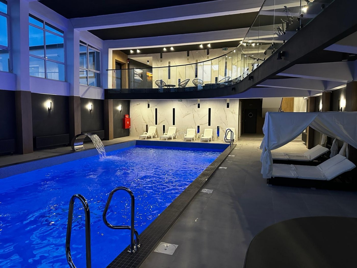 WRZOS resort & wellness