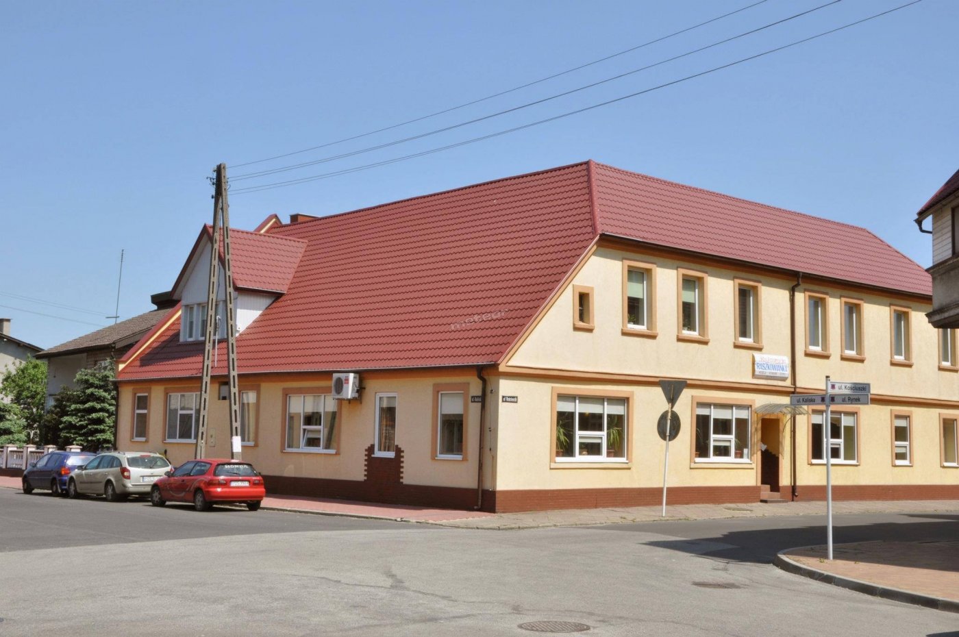 Dom Gościnny i Restauracja  Raszkowianka