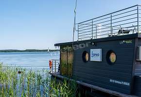 Domek na wodzie Topiko Czarter - Leśna Przystań