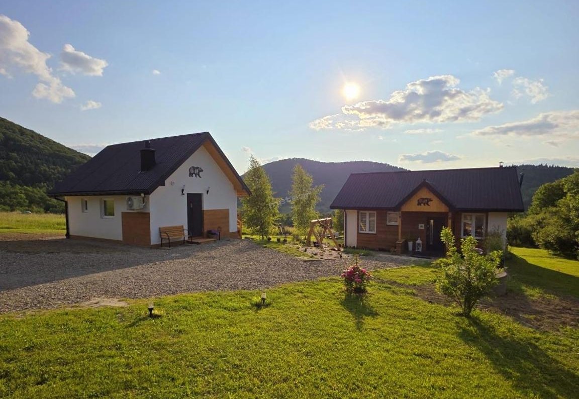 Chatka Niedźwiadka - domki w górach z widokiem na Beskid Niski i sauną w cenie