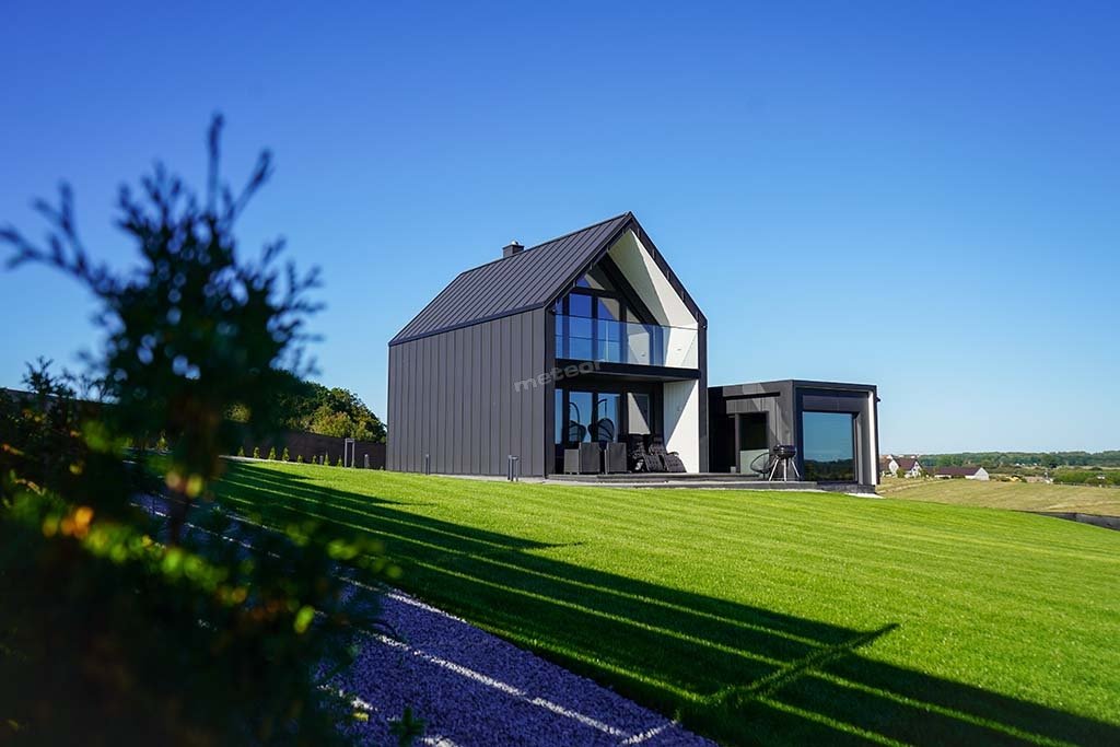 BlackBarn