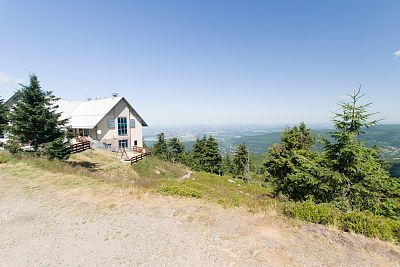 Schronisko PTTK na Stogu Izerskim